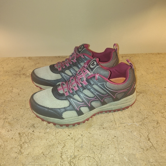 Merrell - Picture 2 of 7